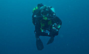 The 100 meters CCR rebreather