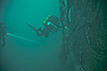 Technical wreck diving course